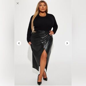 Elegant Black Faux Leather Skirt